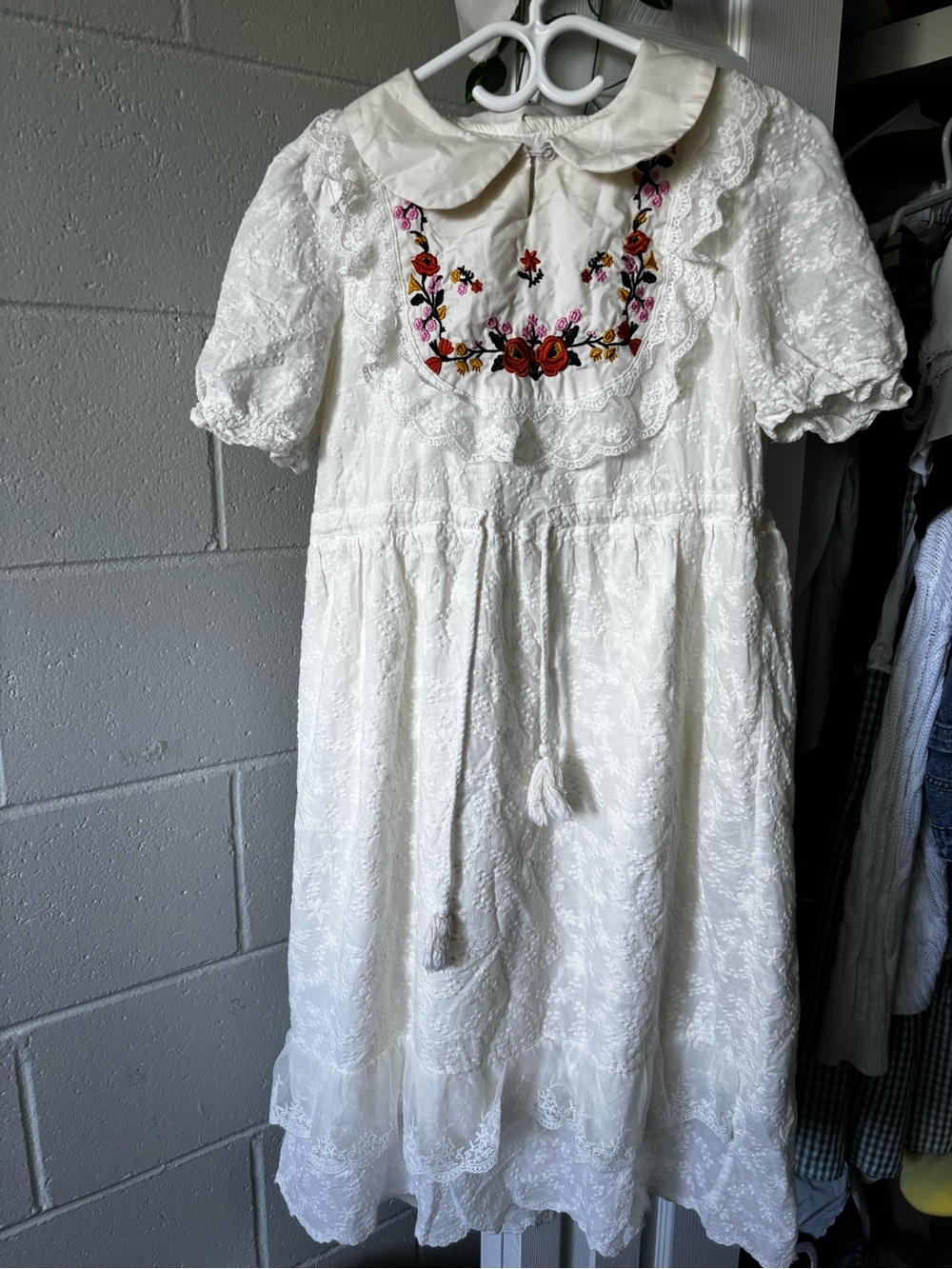 Girls' White Embroidered Lace Dress with Peter Pan Collar